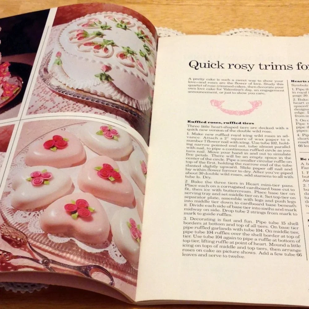Wilton Celebrates the Rose, 1984 Cake Decorating